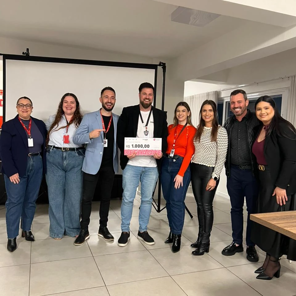 Reunião de equipe em sala de conferência